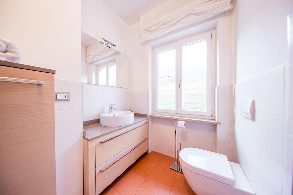 Josefshof Apartment Caldaro Bagian luar foto