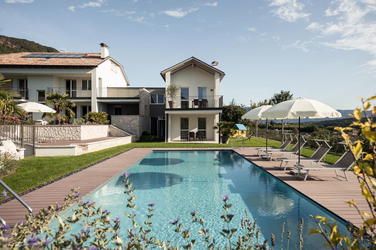 Josefshof Apartment Caldaro Bagian luar foto
